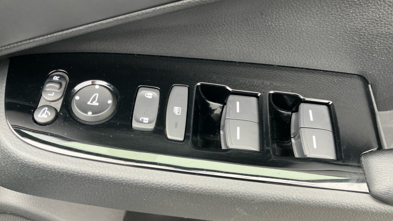 Honda HR-V 1.5 eHEV Advance 5dr CVT Hybrid Hatchback